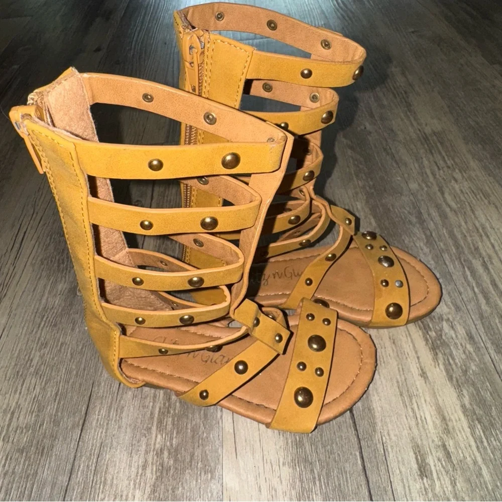 Chic Kids Gladiator Sandals in Mustard Yellow
